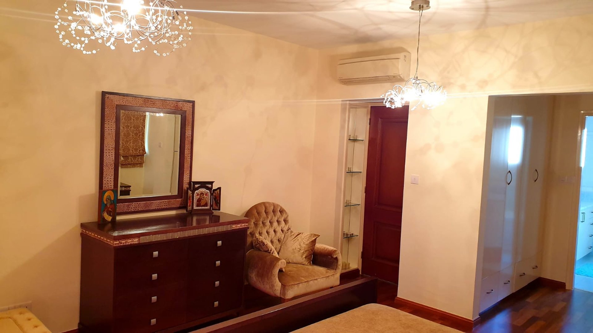 4 bedrooms Villa in Limassol, Cyprus No. 26597