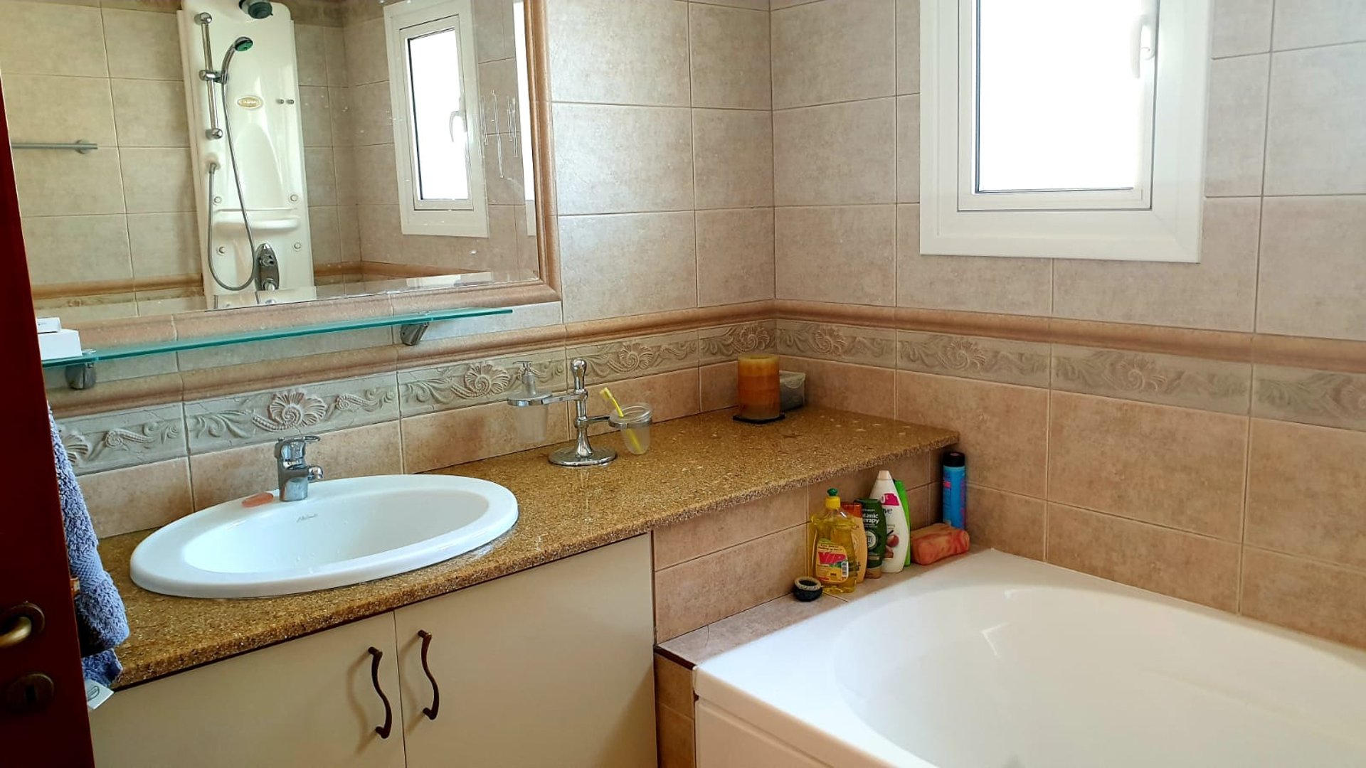4 bedrooms Villa in Limassol, Cyprus No. 26597