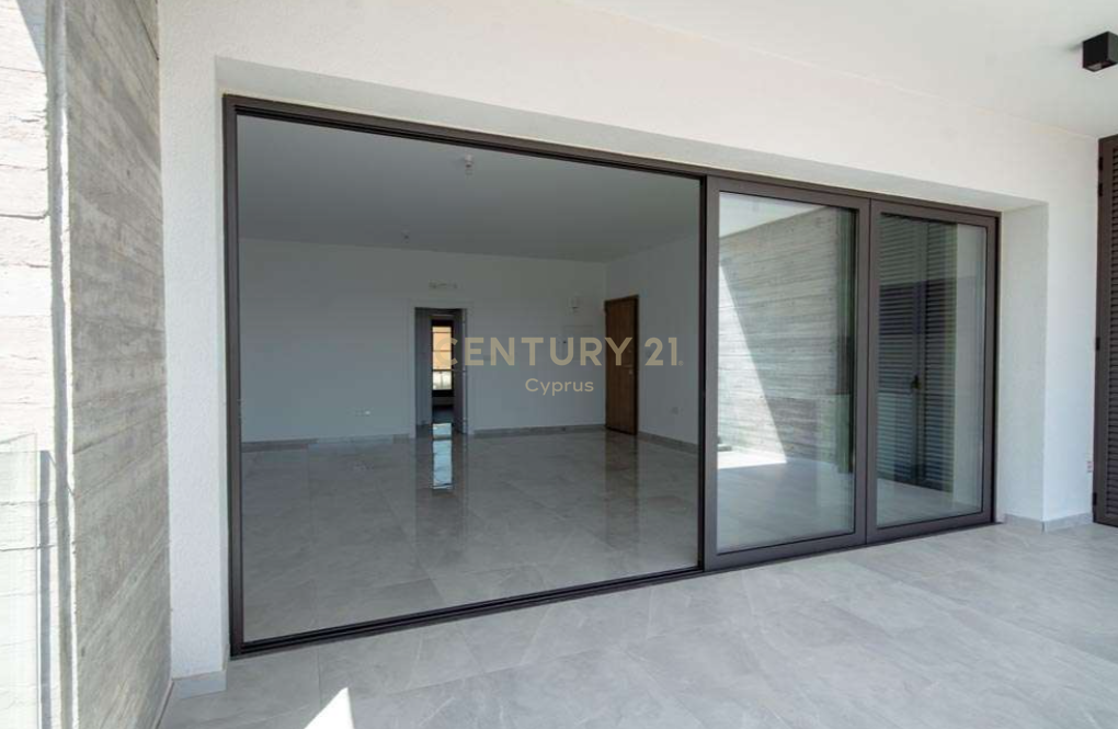 12 bedrooms Building in Zakaki, Limassol, Cyprus No. 53475