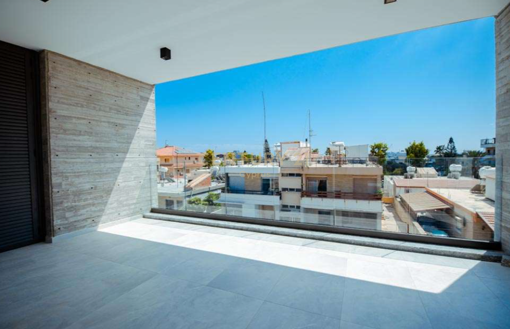 12 bedrooms Building in Zakaki, Limassol, Cyprus No. 53475