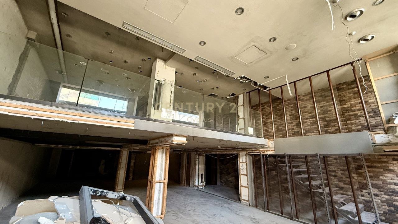 480m2 Boutique à Limassol, Chypre No. 53471