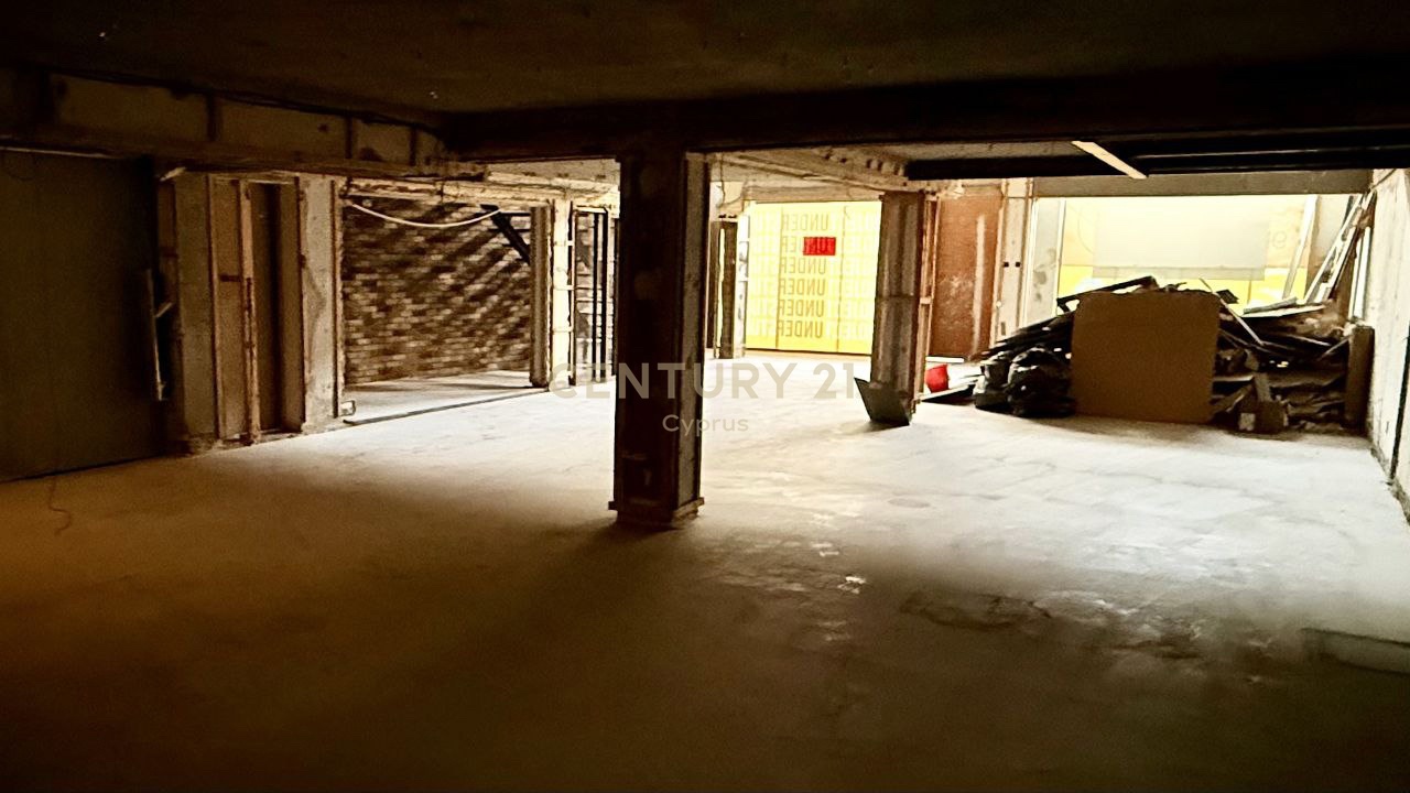 480m2 Boutique à Limassol, Chypre No. 53471