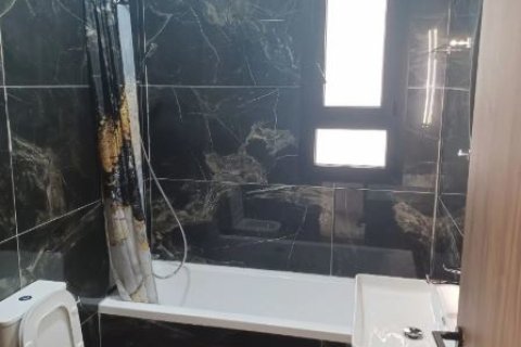 3 bedrooms Apartment in Latsia, Nicosia,  No. 51998 15
