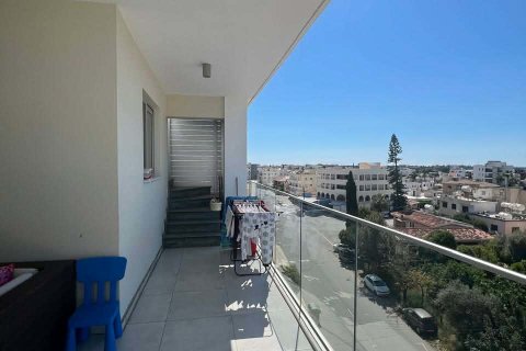 3 bedrooms Apartment in Larnaca, Larnaka,  No. 51995 16