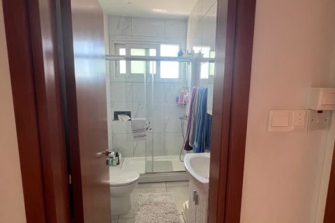 3 bedrooms Apartment in Larnaca, Larnaka,  No. 51995 12