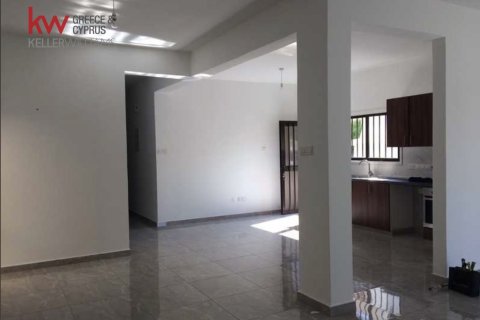 3 bedrooms Townhouse in Larnaca, Larnaka,  No. 51303 4