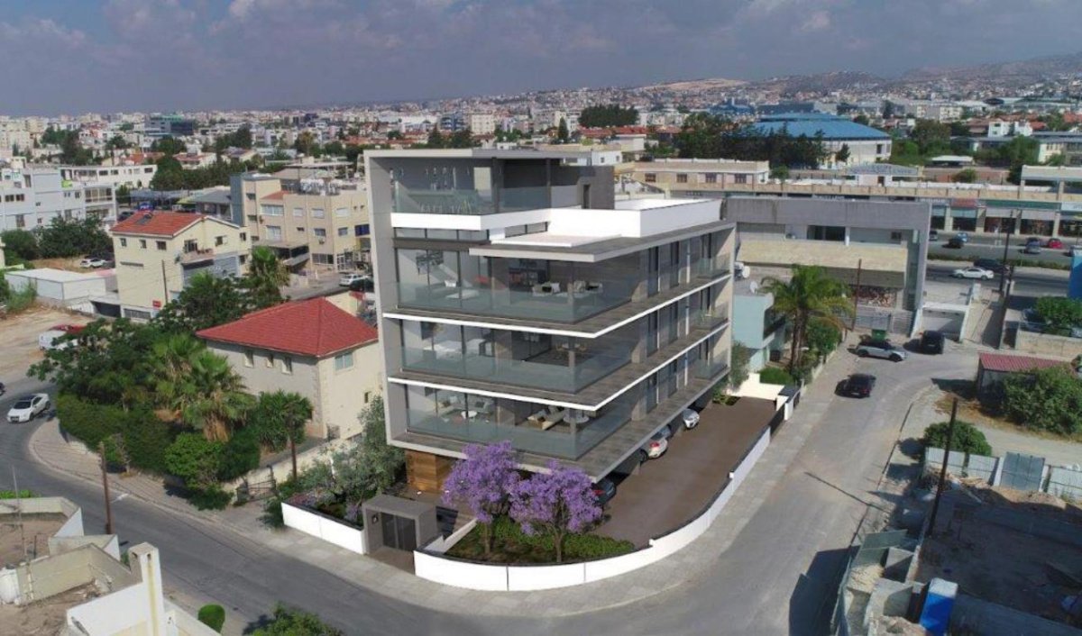 3 bedrooms Apartment in Limassol, Cyprus No. 38637