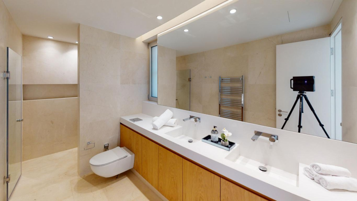 4 bedrooms Villa in Larnaca, Larnaka, Cyprus No. 38641