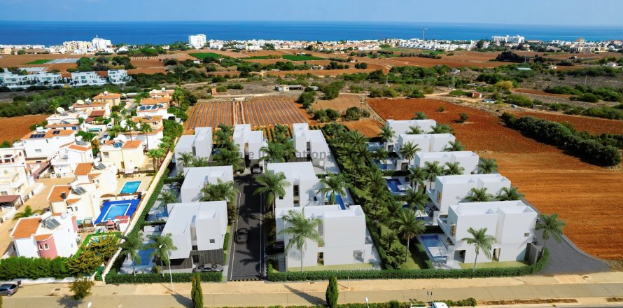 3 bedrooms Villa in Paralimni, Ammochostos,  No. 39391