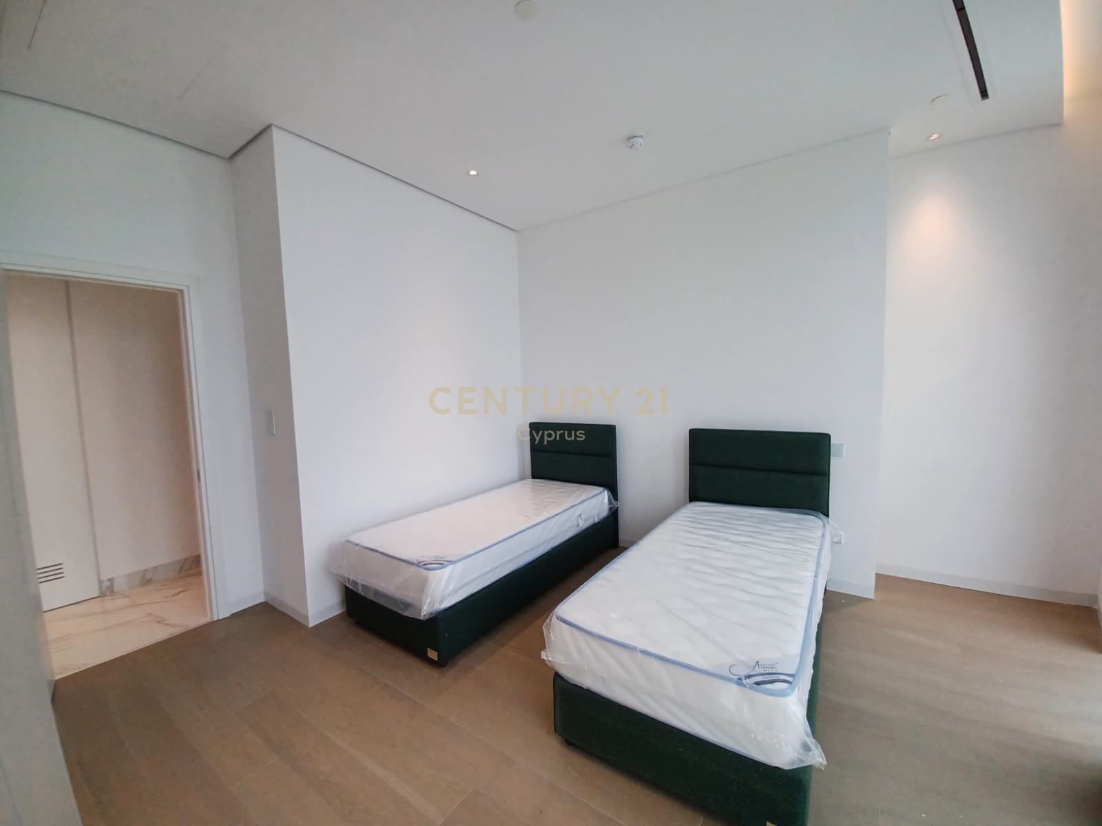 3 bedrooms Apartment in Tsiflikoudia, Limassol, Cyprus No. 56057