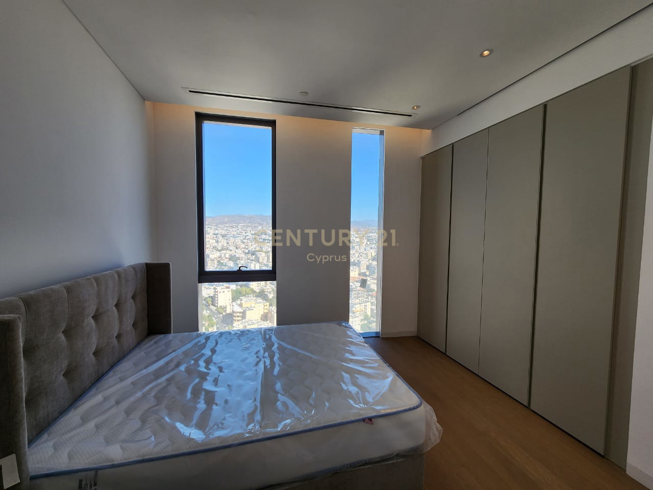 3 bedrooms Apartment in Tsiflikoudia, Limassol, Cyprus No. 56057