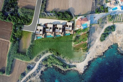 4 bedrooms Villa in Paralimni, Ammochostos, No. 39235 2