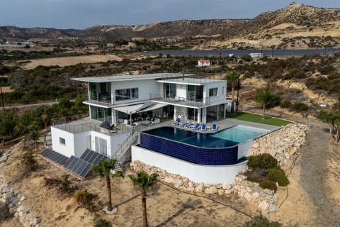 5 bedrooms Villa in Maroni, Larnaka, No. 39234