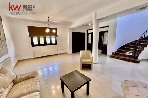 5 bedrooms Townhouse in Larnaka,  No. 40214 8