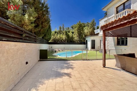 5 bedrooms Townhouse in Larnaka,  No. 40214 29