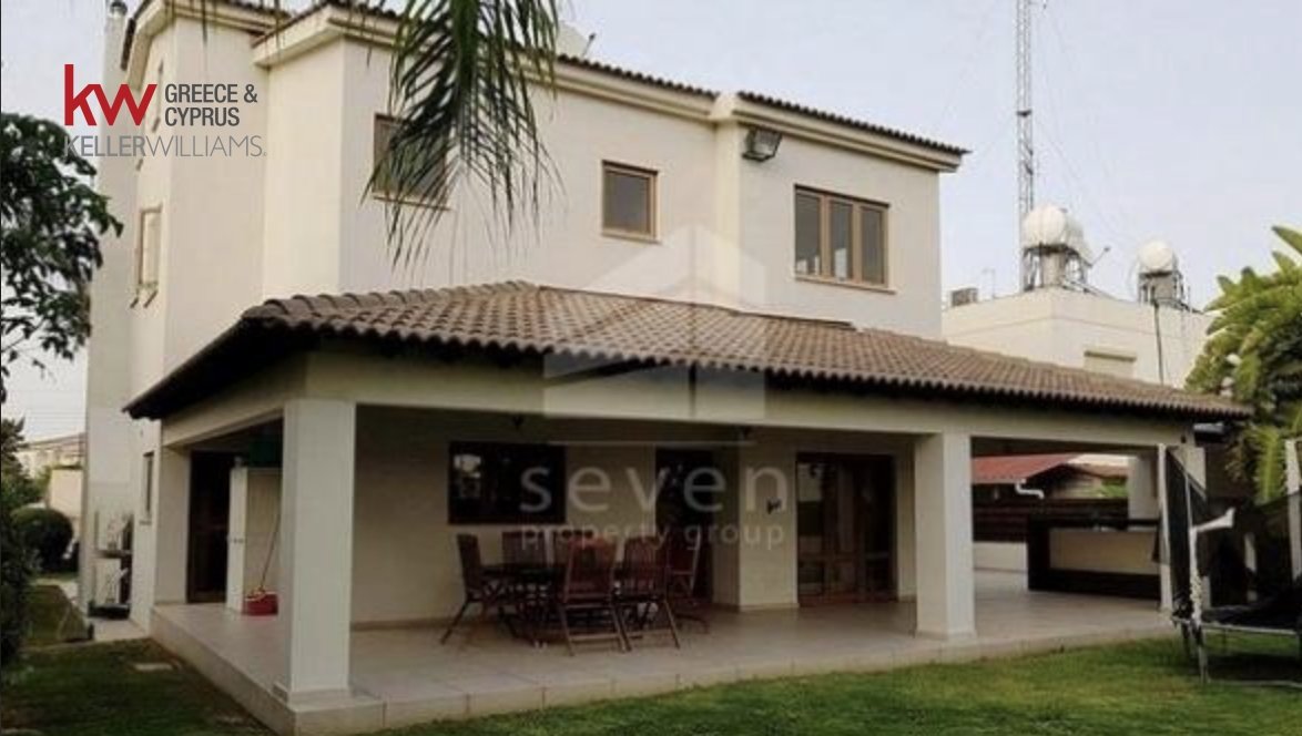 4 chambres Maison de Ville à Larnaka, Chypre No. 40213