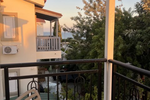 3 bedrooms Townhouse in Pervolia, Larnaka, No. 39560 16