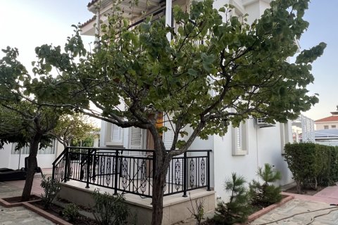 3 bedrooms Townhouse in Pervolia, Larnaka, No. 39560 8