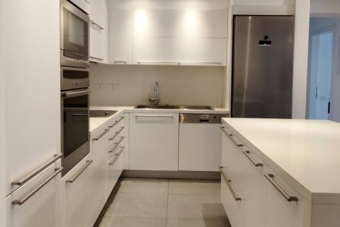 2 bedrooms Apartment in Strovolos, Nicosia,  No. 39557 6