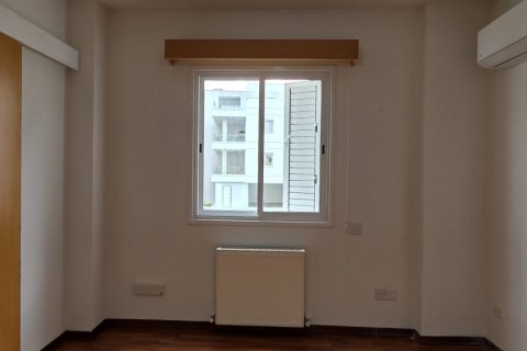 2 bedrooms Apartment in Strovolos, Nicosia,  No. 39558 3