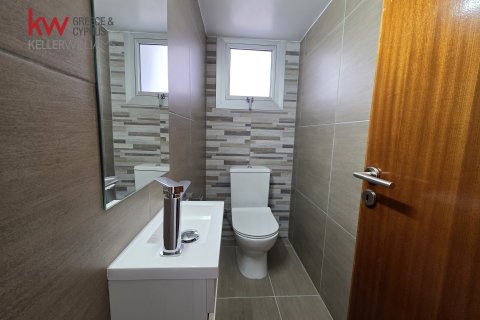 3 bedrooms Apartment in Aglandjia, Nicosia,  No. 39559 12