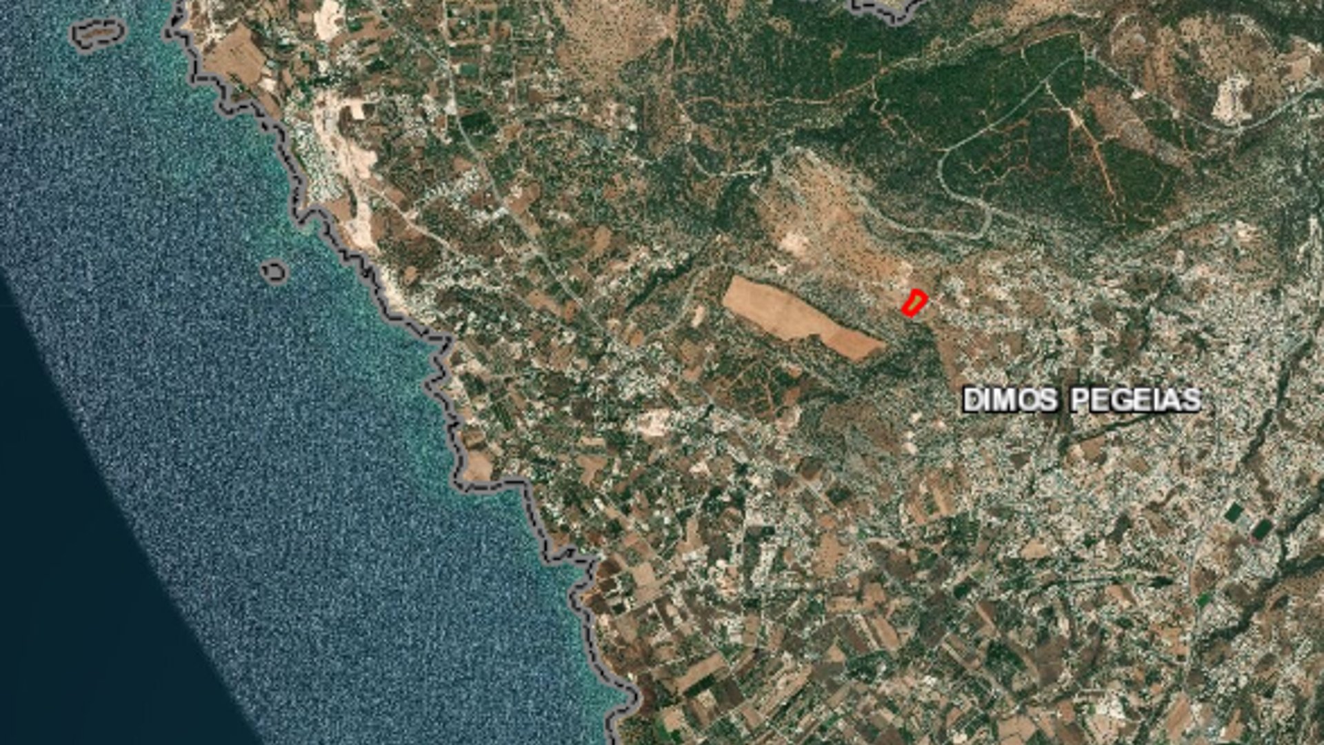 8200m2 Terrain à Pegeia, Paphos, Chypre No. 26220