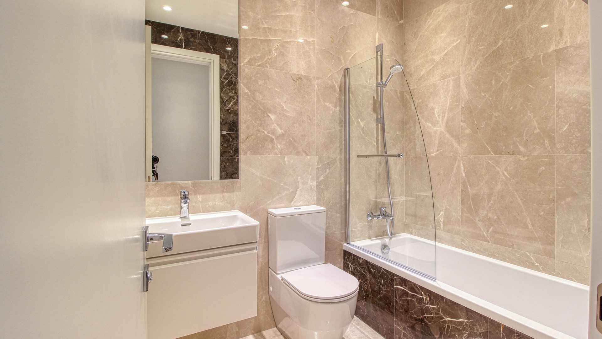 3 bedrooms Apartment in Papas, Limassol, Cyprus No. 29522