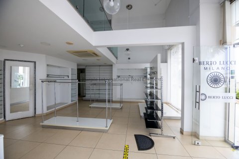 Магазин 68м2 в Паралимни, Аммохостос, Кипр № 37496 5