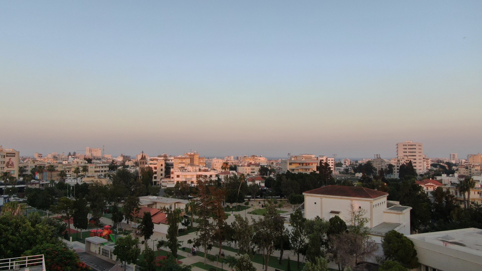 2 chambres Appartement à Larnaca, Larnaka, Chypre No. 26523