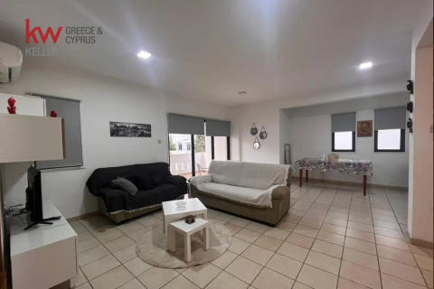 2 bedrooms Apartment in Larnaca, Larnaka,  No. 40161 5