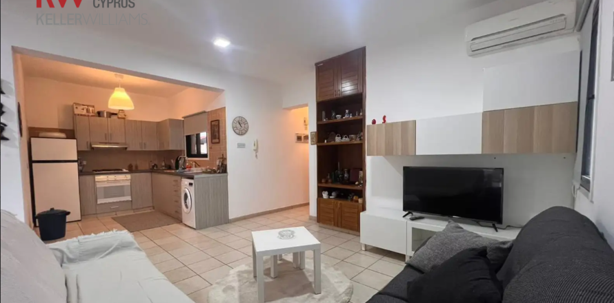 2 bedrooms Apartment in Larnaca, Larnaka,  No. 40161