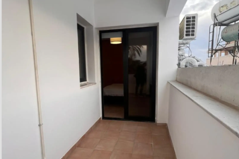 2 bedrooms Apartment in Larnaca, Larnaka,  No. 40161 13