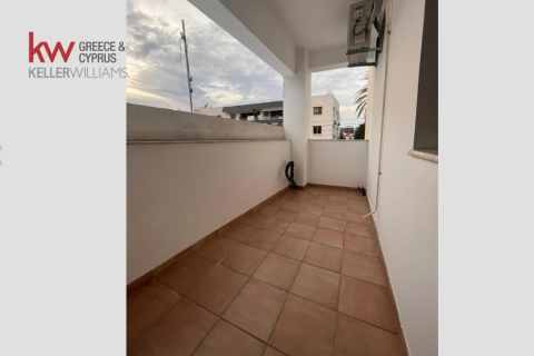 2 bedrooms Apartment in Larnaca, Larnaka,  No. 40161 12