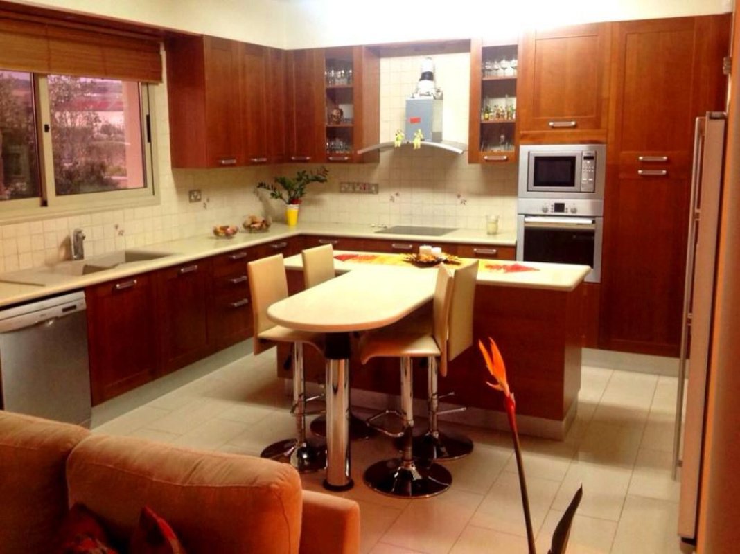 4 bedrooms Villa in Paphos, Cyprus No. 38581