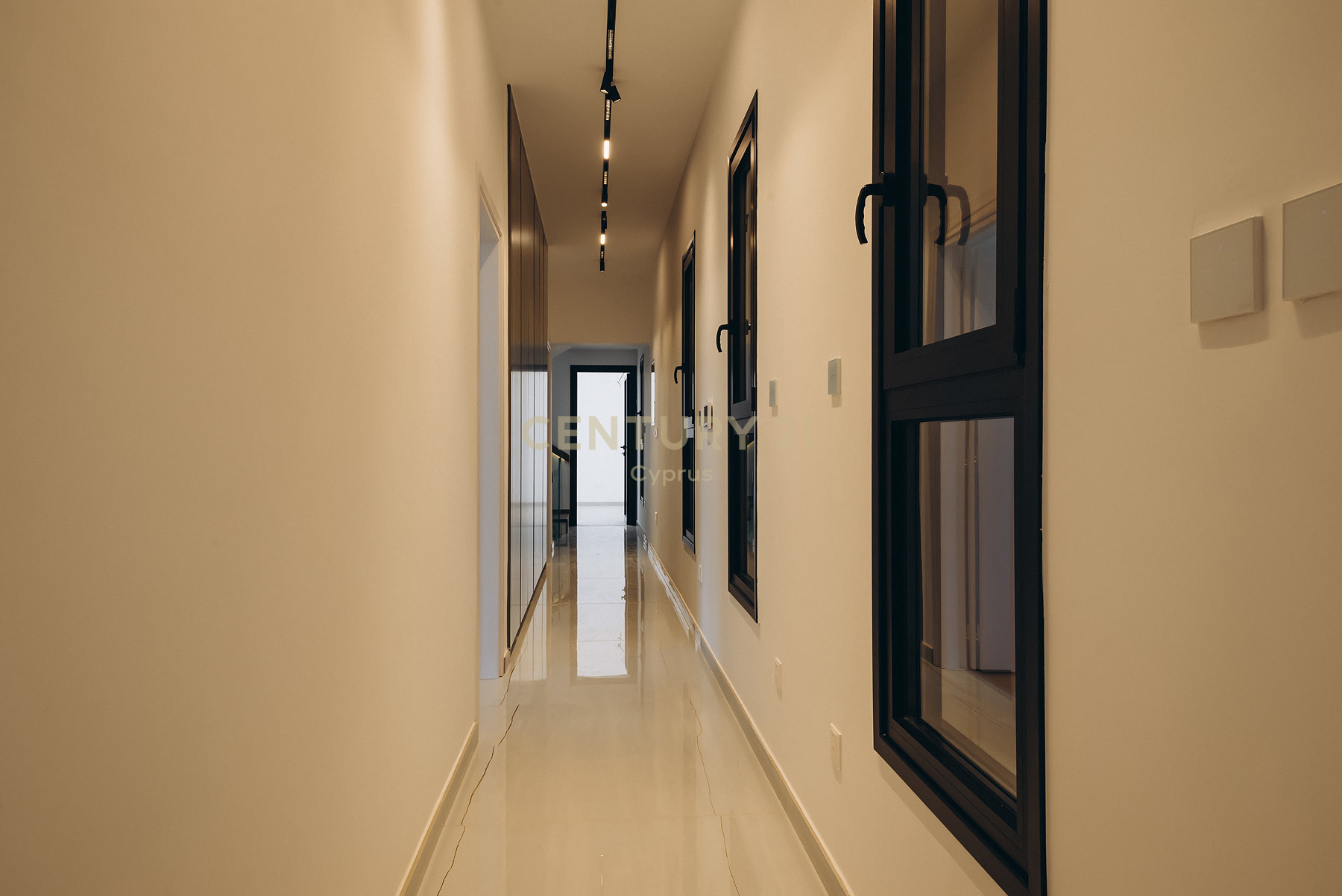 5 dormitorios Villa en Agios Tychonas, Limassol, Chipre No. 55843