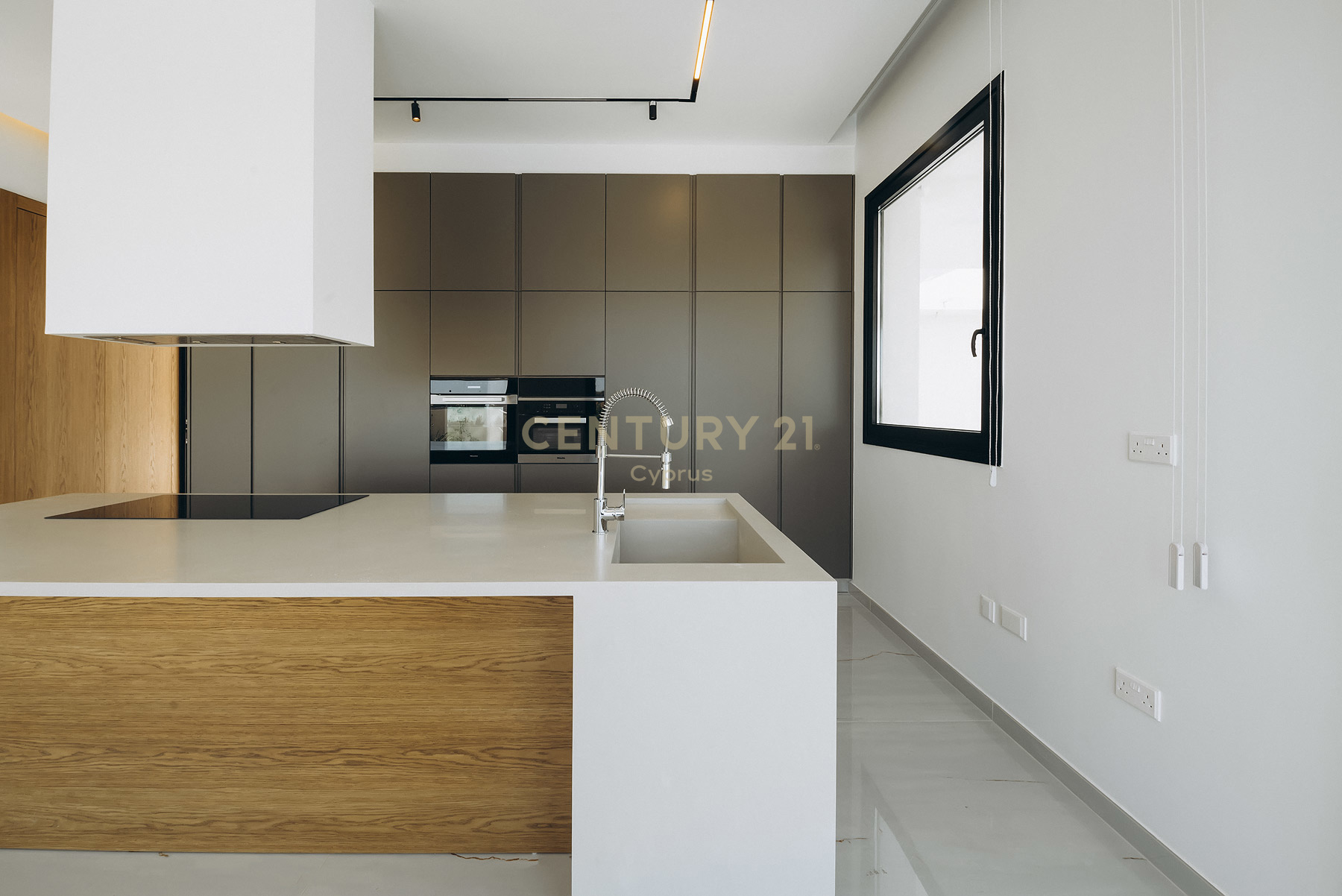 5 dormitorios Villa en Agios Tychonas, Limassol, Chipre No. 55843