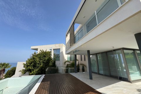5 dormitorios Villa en Chloraka, Paphos,  No. 55782 2