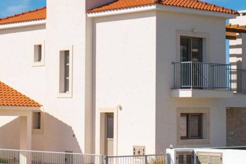 3 bedrooms Villa in Paphos,  No. 38141 4