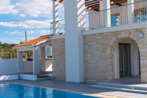 3 bedrooms Villa in Paphos,  No. 38141 8