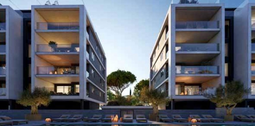 3 bedrooms Apartment in Limassol, No. 38164