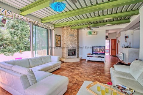 4 bedrooms Villa in Ayia Napa, Ammochostos,  No. 51433 8