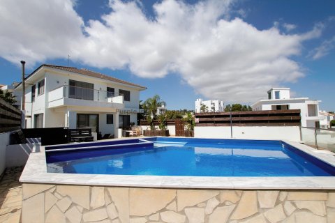 4 bedrooms Villa in Ayia Napa, Ammochostos,  No. 51433