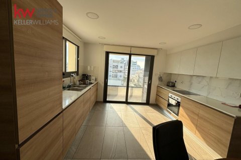3 chambres Appartement à Larnaca, Larnaka,  No. 51844 2