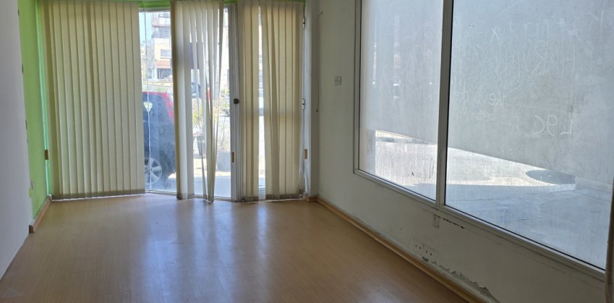 45m2 Shop in Larnaca, Larnaka,  No. 51849
