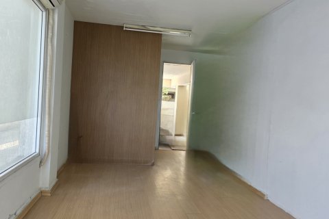 45m2 Shop in Larnaca, Larnaka,  No. 51849 3