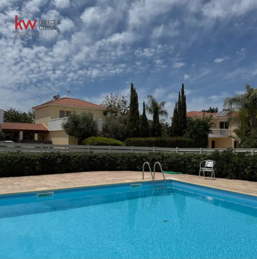 3 chambres Maison de Ville à Pervolia, Larnaka, Chypre No. 51848
