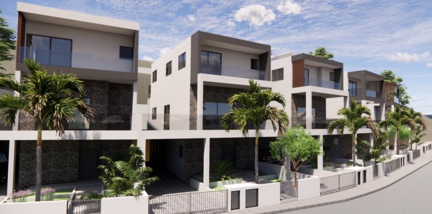 4 bedrooms Villa in Palodeia, Limassol,  No. 47469