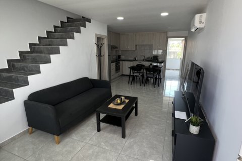 3 bedrooms Maisonette in Livadia, Nicosia,  No. 51282