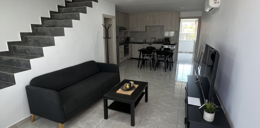 3 bedrooms Maisonette in Livadia, Nicosia,  No. 51282
