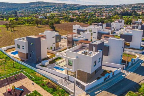 3 bedrooms Villa in Pyrgos, Limassol, No. 46123 6